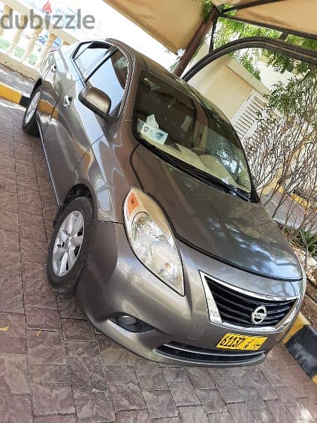 Nissan Versa 2012 4