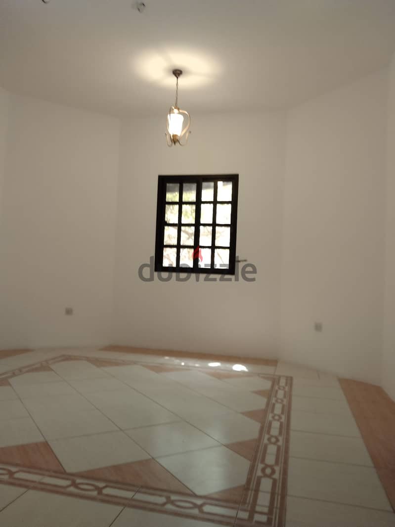 1Me10 Commercial 4 BHK Villa for rent in Azaiba near Noor Shopping. 10