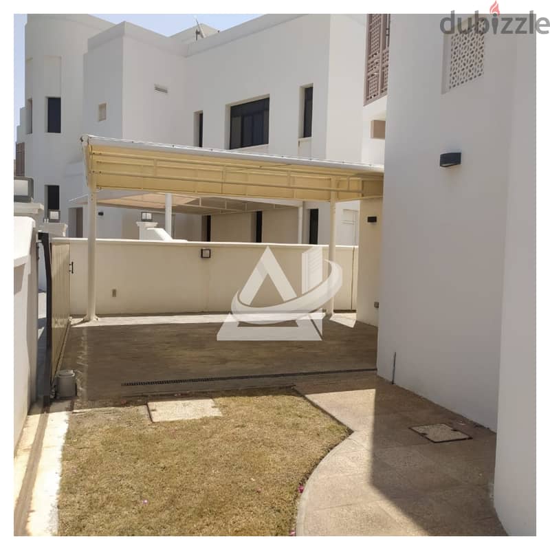 ADV937** 5bhk + Maid's villa for rent in Qurum 2