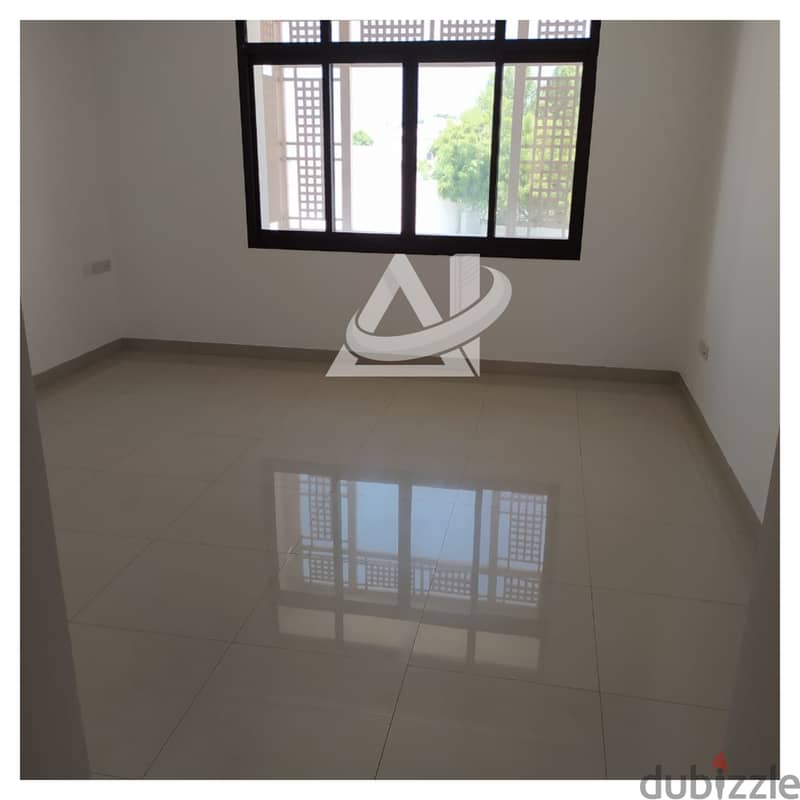 ADV937** 5bhk + Maid's villa for rent in Qurum 12