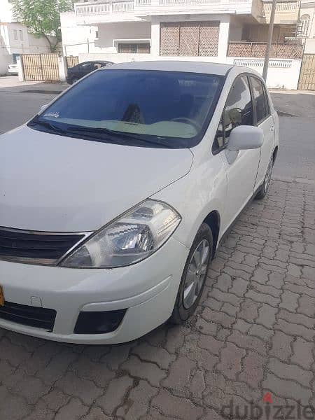 Nissan Tiida 2012 0