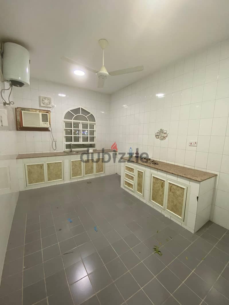 "SR-YR-614  Spacious Flat for Rent in Azaiba 5