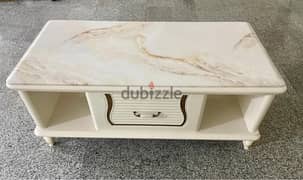 Marble center table in good condition