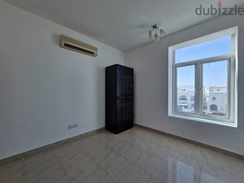 2 BR Great Flat in Shatti Boulevard 4