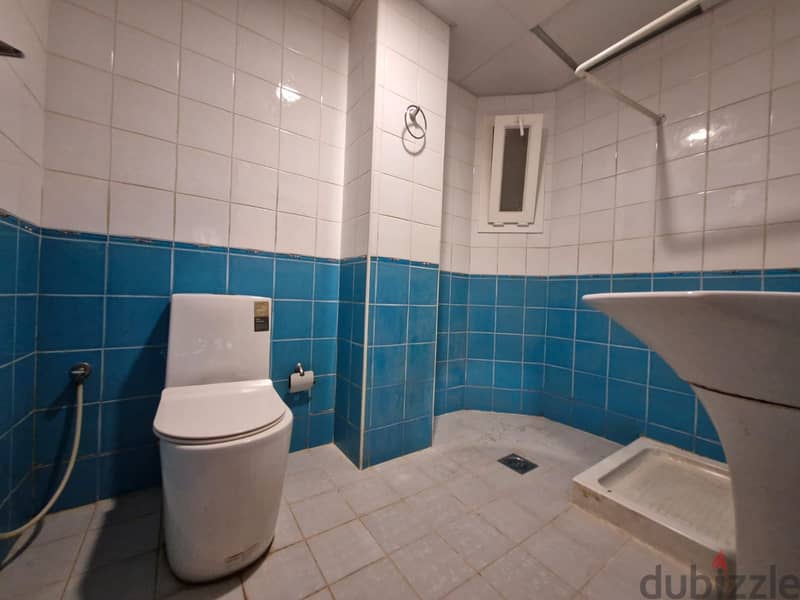 2 BR Great Flat in Shatti Boulevard 9