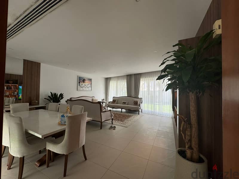 5 + 1 BR Fantastic Villa in Al Mouj 3