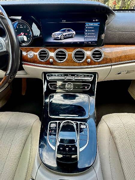 Mercedes-Benz E300 2017 8