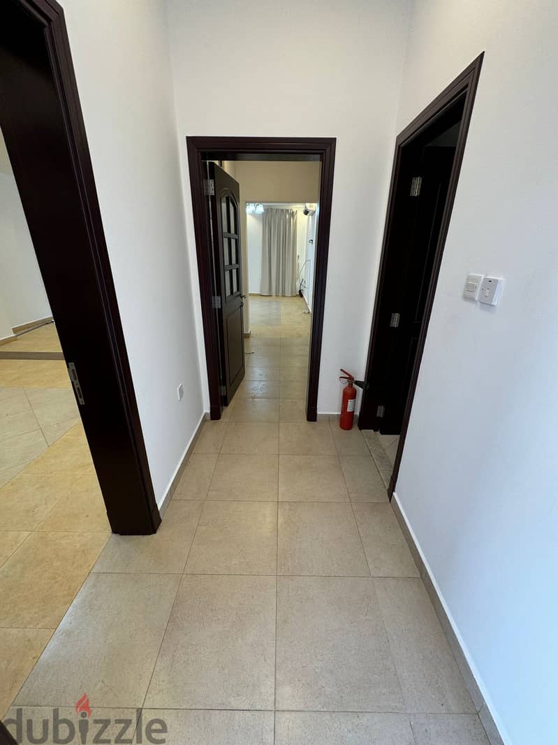 WELL MAINTAINED 5+1BR VILLA IN AL HAIL 2