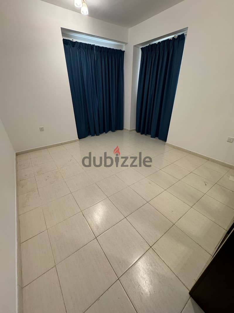 WELL MAINTAINED 5+1BR VILLA IN AL HAIL 10