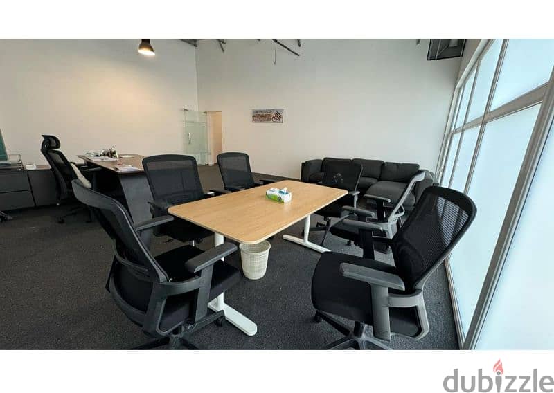 office for rent مكتب بمساحه 350متر مربع 1