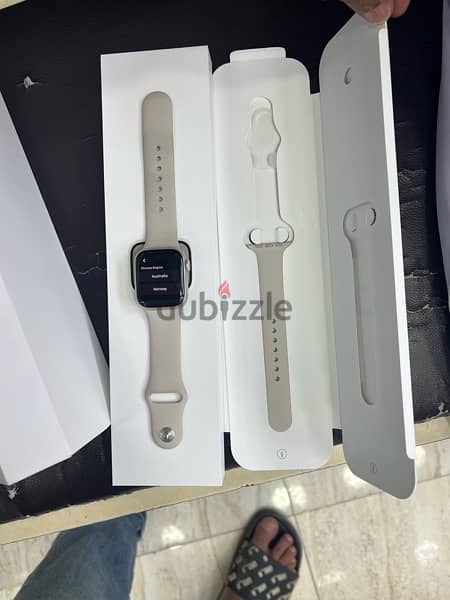 Apple Watch Series 8  41 MM    WITH COLOR 1