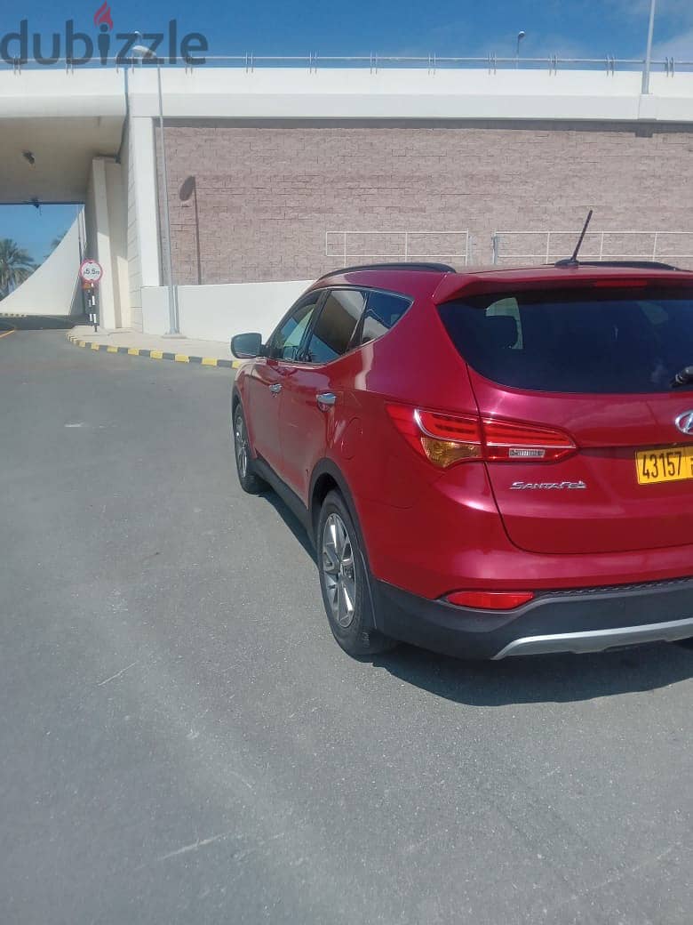 Hyundai Santa Fe 2013 Full optione URGENT SELL 1