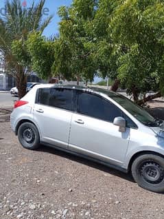 Nissan Tiida 2011