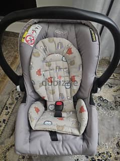 Graco car seat for baby - good condition, used for one baby only