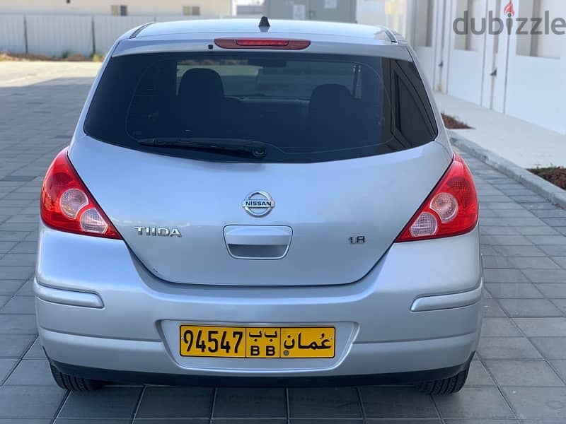 Nissan Tiida 2013 8