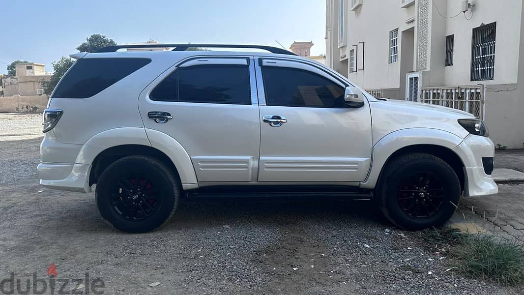 Toyota Fortuner 2014 3