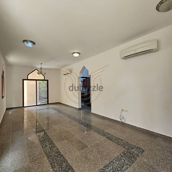 Luxury villa for rent in Bousher, price 400 OMR 2