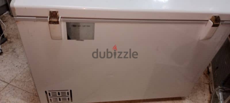 Dee General freezer for sale 4