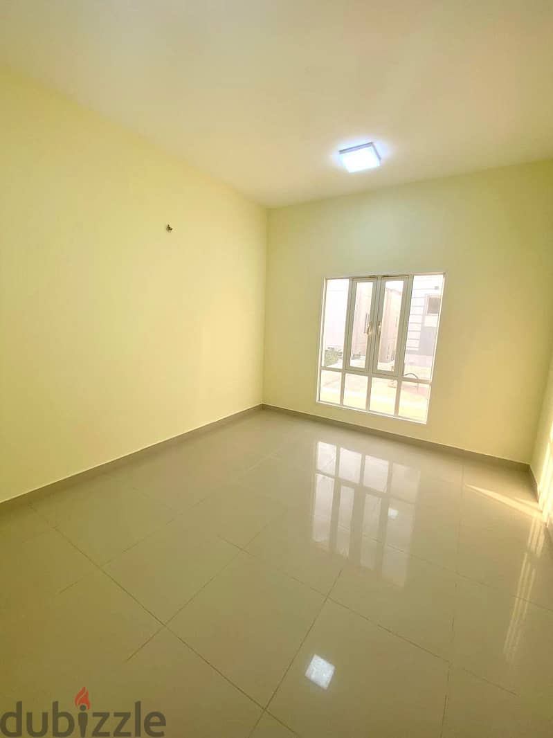 "SR-ZN-621 *Elegant Villa to Let in Mawaleh North* 1