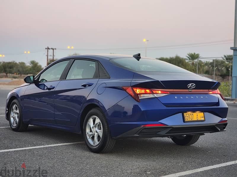 Hyundai Elantra 2023 8