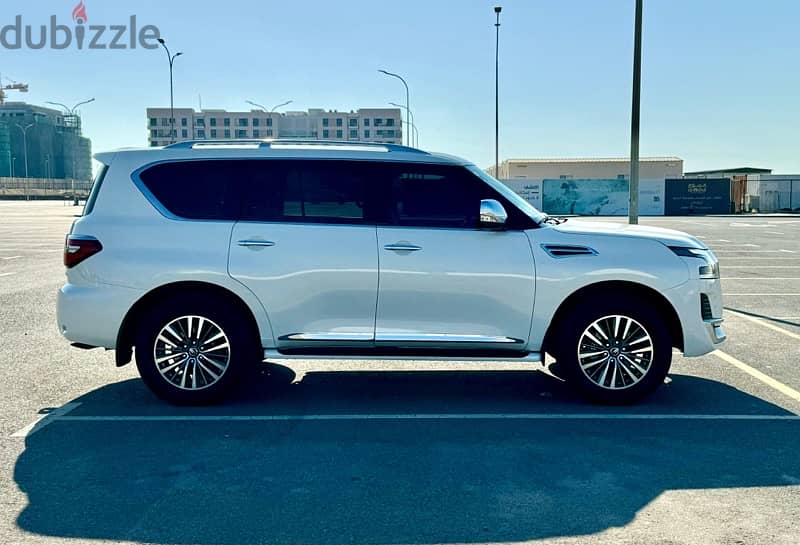 suv pajero2020 nissan patrol 2021 Land Cruiser 2024 for rent 11