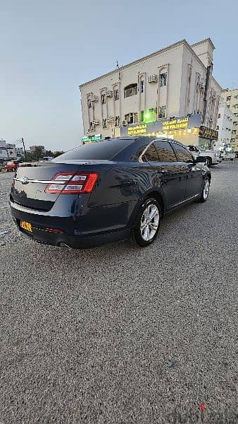 Ford Taurus 2016 3