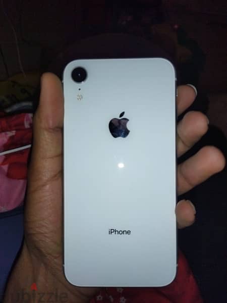 iPhone XR WHITE 128 gb 1