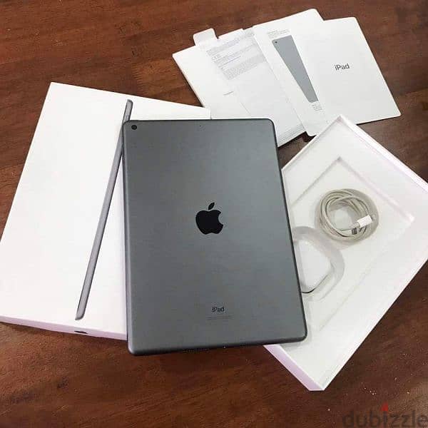 iPad 9, 64 GB memory, with a protective case, anti-break 5