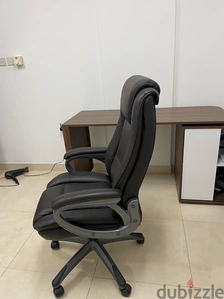 Office chair 1