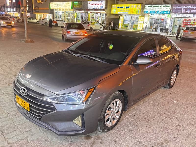 Hyundai Elantra 2019 1