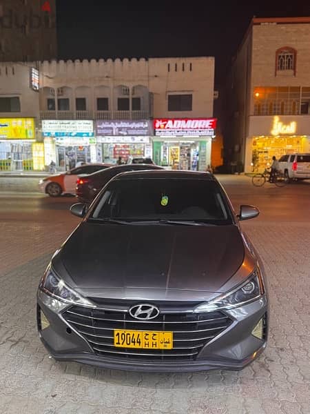 Hyundai Elantra 2019 4