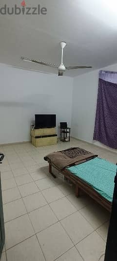 Single room with Washroom 75 Ro with Wifi.