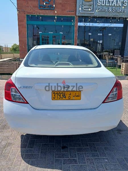 Nissan Sunny 2014 1