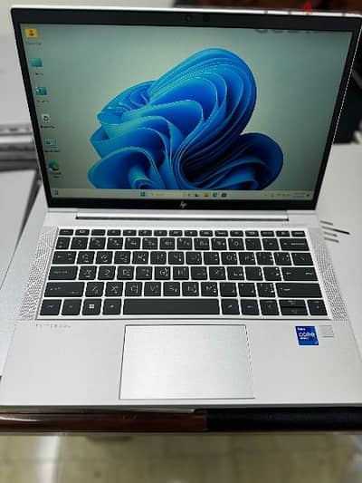 Hp elitebook G8 core i7 11th Gen Processor