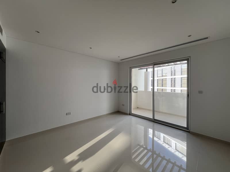 2 Bedroom Apartment for Rent in Al Mouj 4