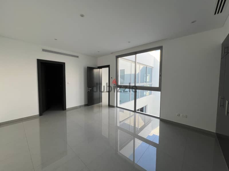 3 Bedroom Courtyard Villa for Rent in Al Mouj Muscat 8