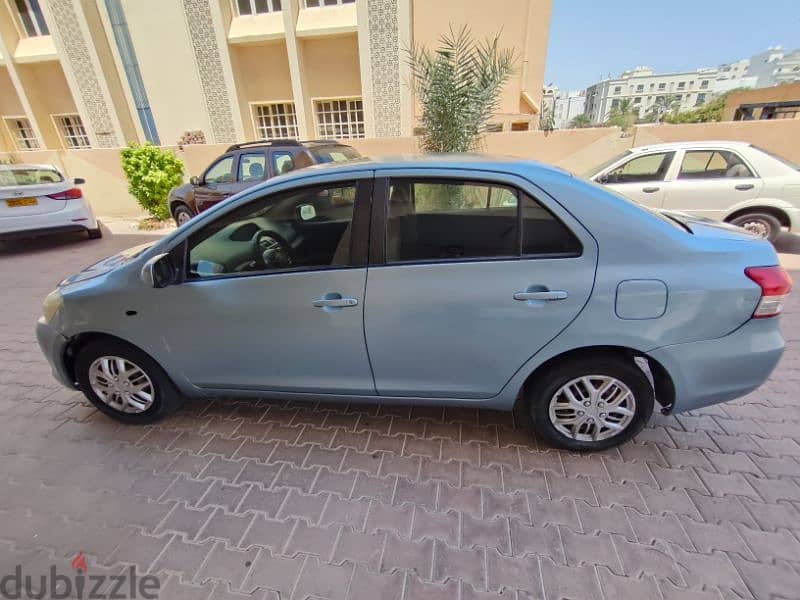 Toyota Yaris 2012 1