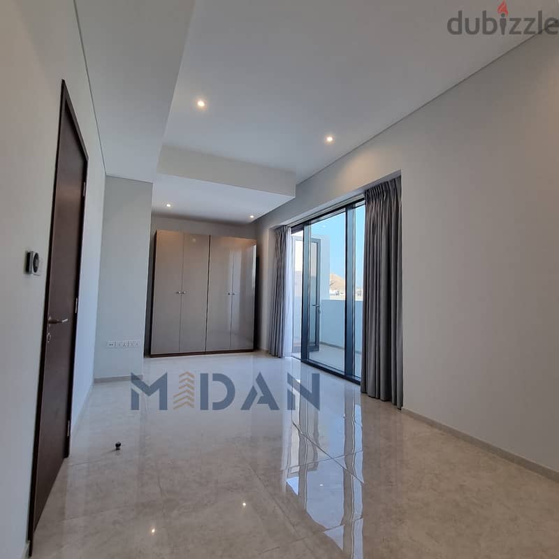 QURUM | LUXURIOUS 3+1 BR VILLA WITH INFINITY POOL 4