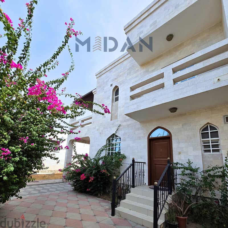 GHUBRAH NORTH | EXCELLENT 4 BR VILLA (COMMERCIAL USE) 1