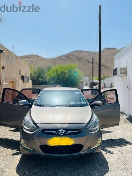 Hyundai Accent 2012 4