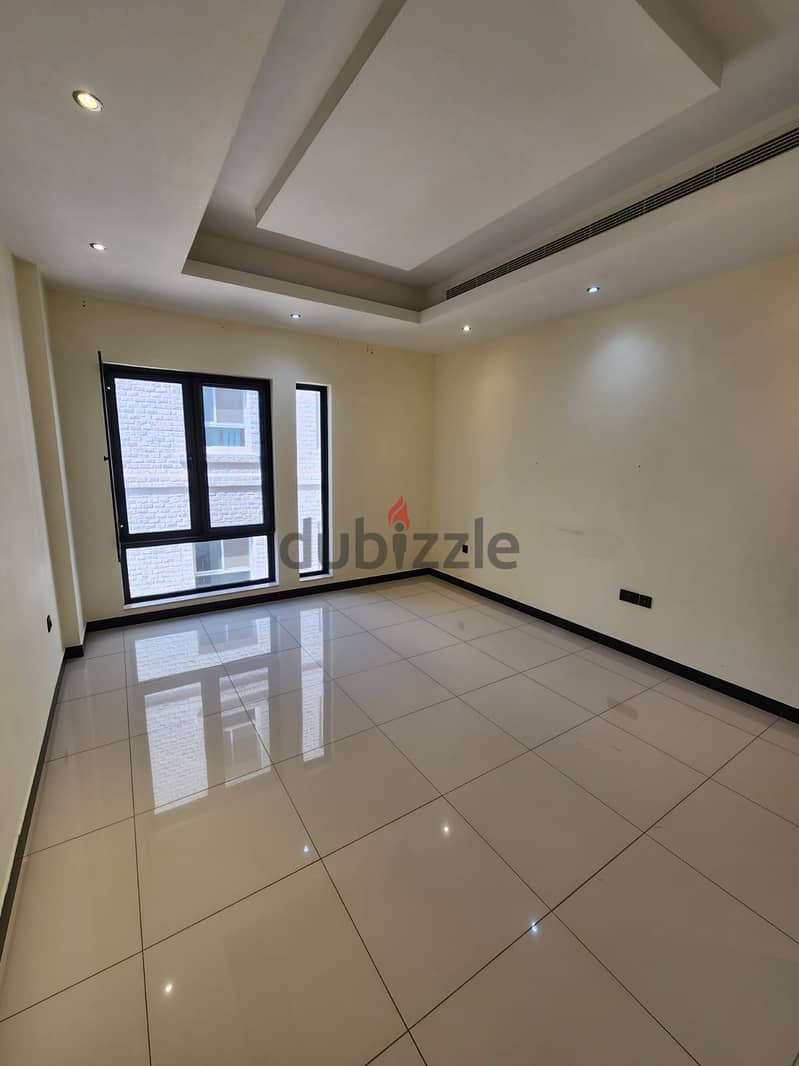 6Me6 Modern 2bhk flat for rent with sharing pool in Qurum شقة للايجار 4