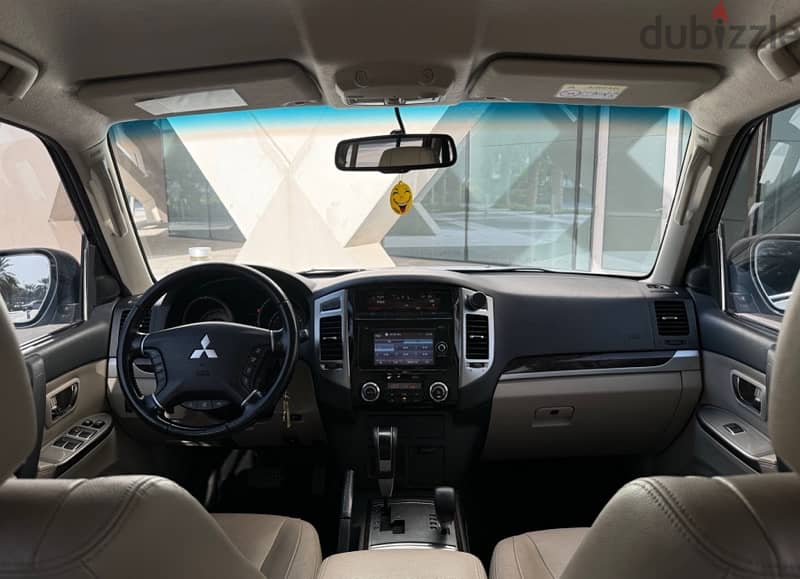 Pajero for Rent From 19 Rials باجيرو للإيجار يومي من ١٩ ريال 3