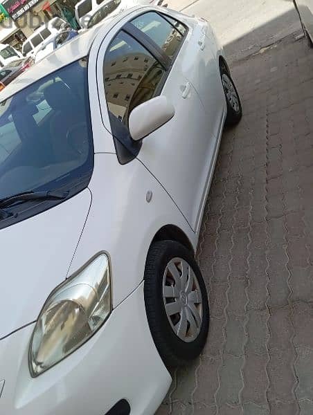 Toyota Yaris 2013 1