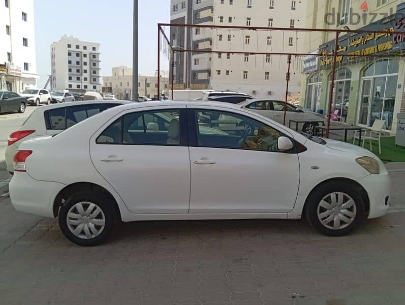 Toyota Yaris 2013 4