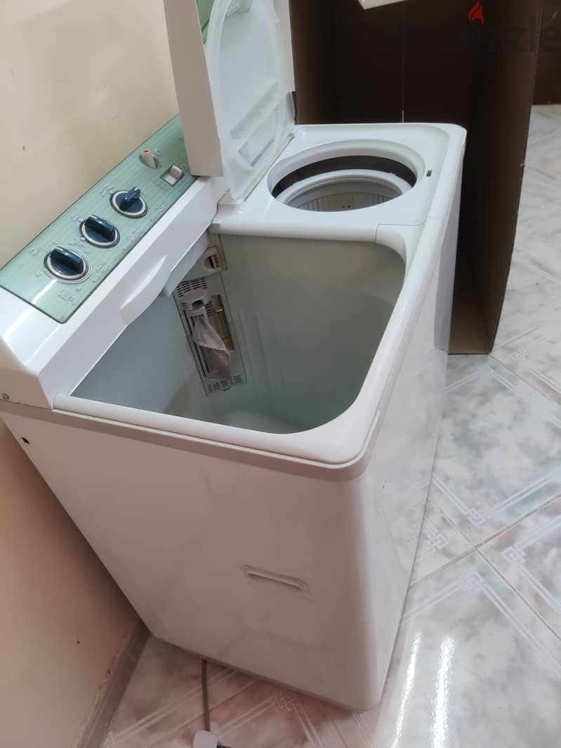 Washing machine with dryer 6