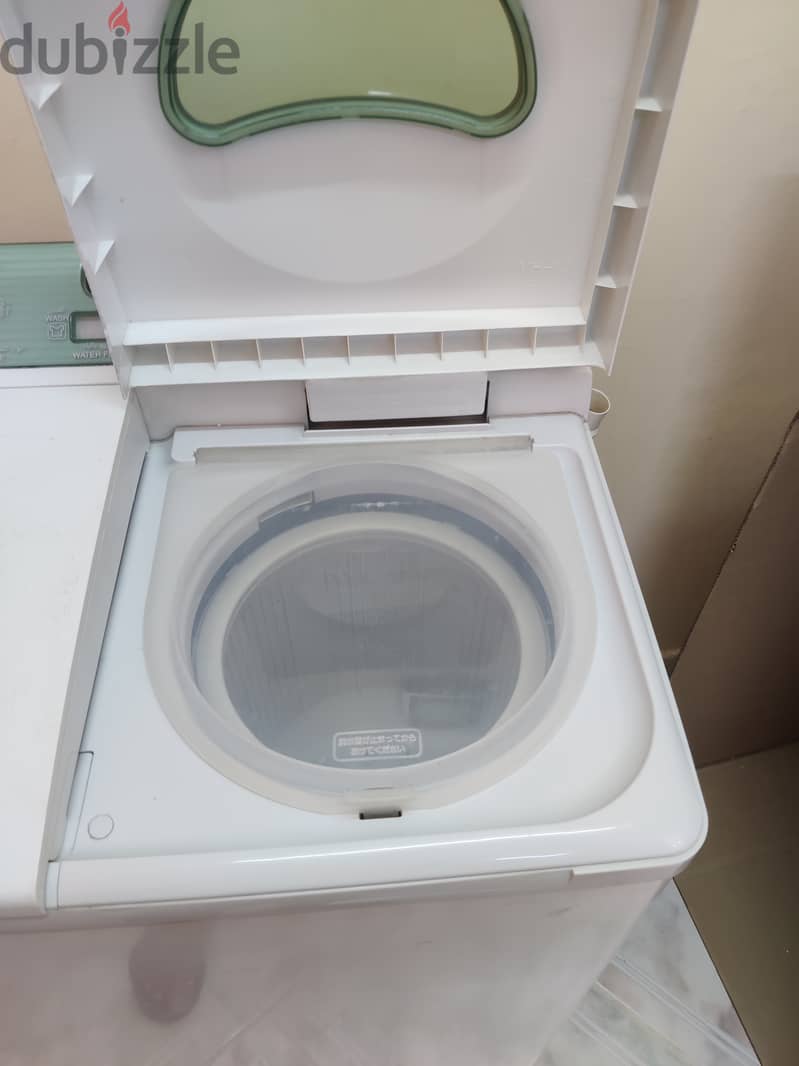 Washing machine with dryer 9