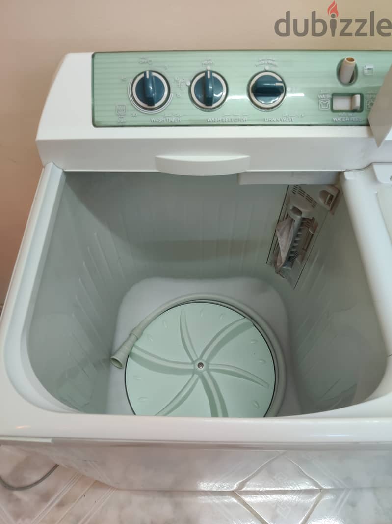 Washing machine with dryer 10