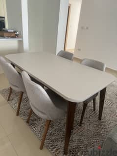 extendable dining table With chairs