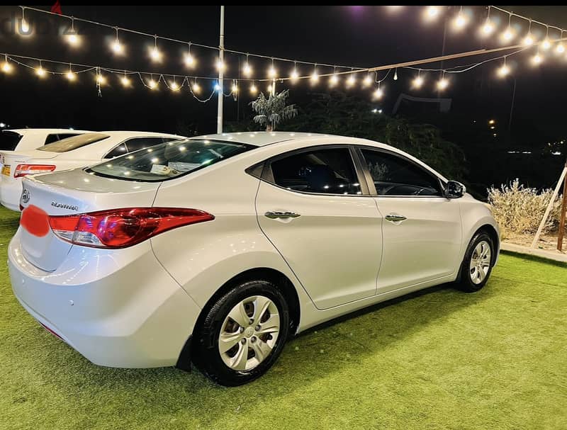 Hyundai Elantra GCC 2013 1