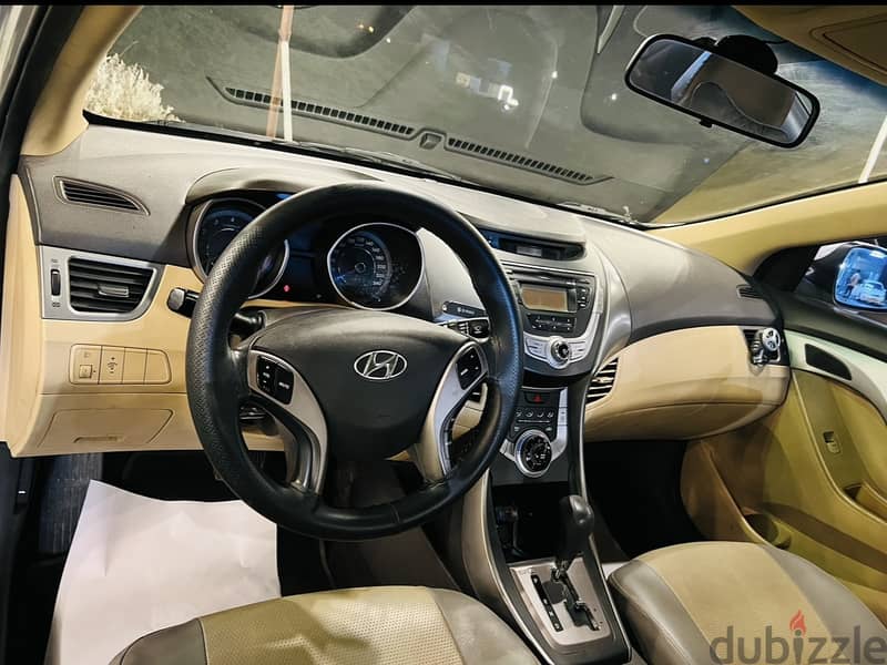 Hyundai Elantra GCC 2013 5